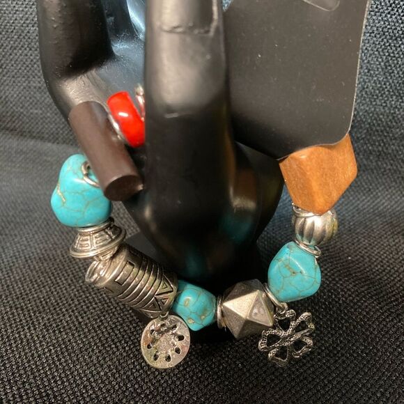 Turquoise style Beaded Bangle Bracelet - Picture 2 of 2